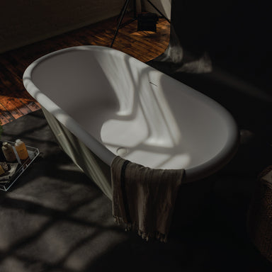 Hinsen 66" Freestanding Bathtub