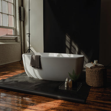 Ostra 68" Freestanding Bathtub