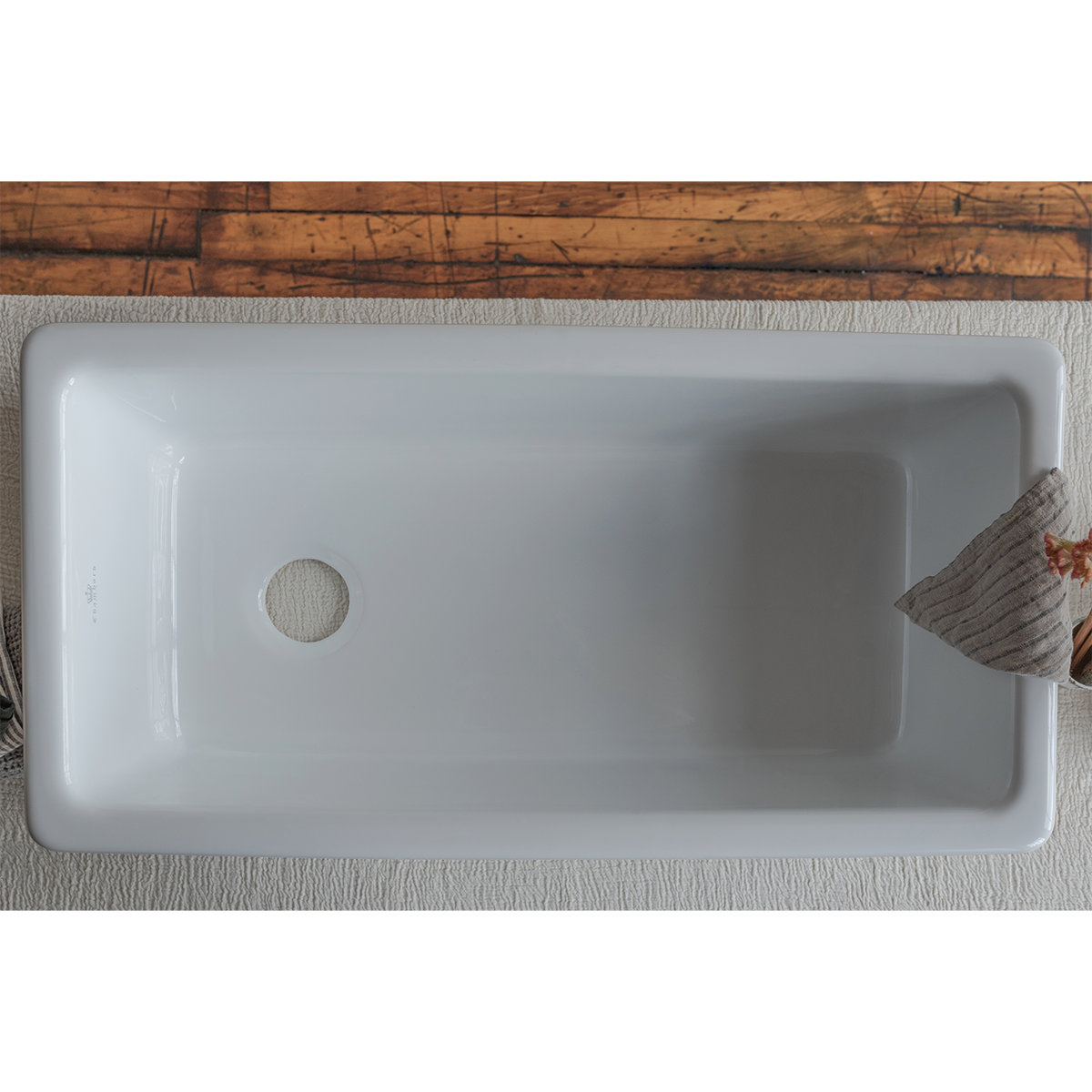 ROYAN 36" Apron Front Single Bowl Kitchen Sink