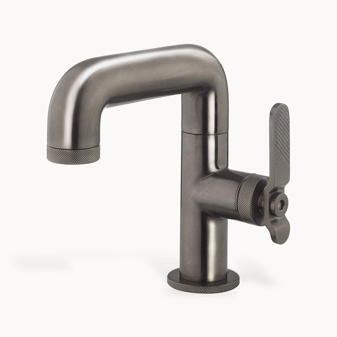 UNION Single Hole Bathroom Faucet with Metal Lever Handle